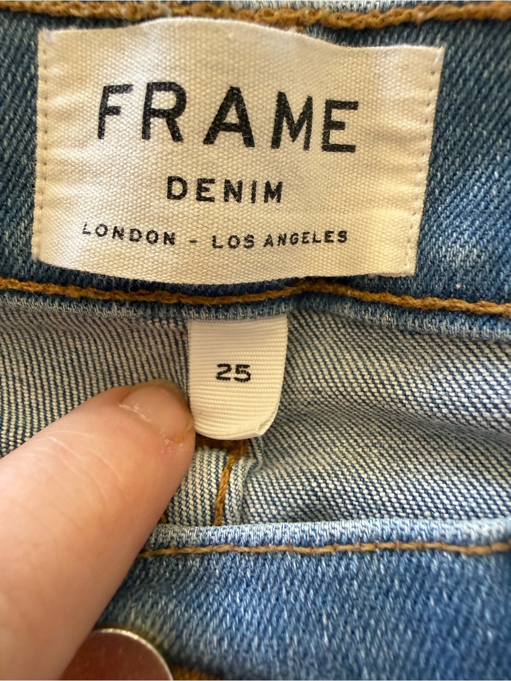 Frame Denim Le Skinny de Jeanne Crop Distressed Jeans in Size 25 - Picture 7 of 12